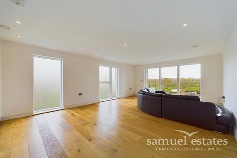 2 bedroom flat to rent, Green Dale, London, SE5