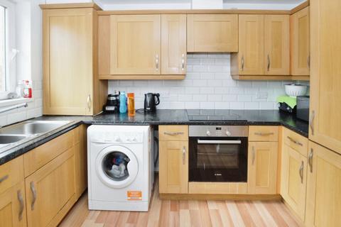 2 bedroom flat for sale, 39 Greengage, Grove Village, Manchester, M13