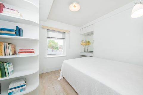 1 bedroom apartment to rent, Kensington High Street London W8