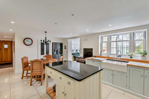 4 bedroom detached house for sale, Main Road, Howe Street, Chelmsford, Essex