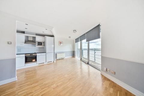 2 bedroom apartment for sale, Hull Place, Gallions Point, London