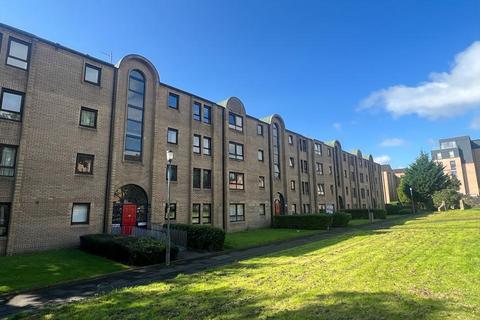 1 bedroom flat to rent, Overnewton Square, Glasgow G3