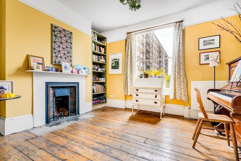 4 bedroom terraced house for sale, Sutherland Square, Walworth, SE17