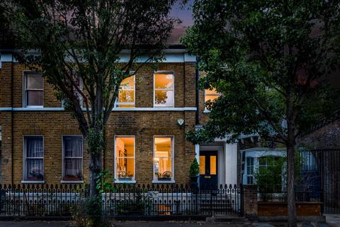 4 bedroom terraced house for sale, Sutherland Square, Walworth, SE17