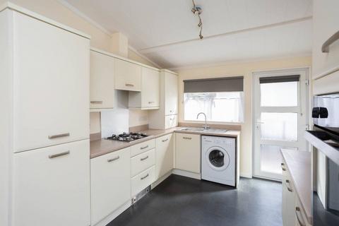 2 bedroom mobile home for sale, Long Pightle, Hemel Hempstead, Chandlers Cross, WD3