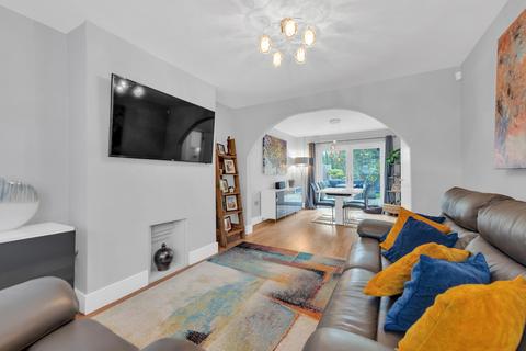 87 Oakdene Avenue, Chislehurst, BR7 6DZ