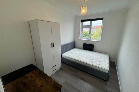 1 bedroom in a house share to rent, Victoria Park, Kingswood, Bristol