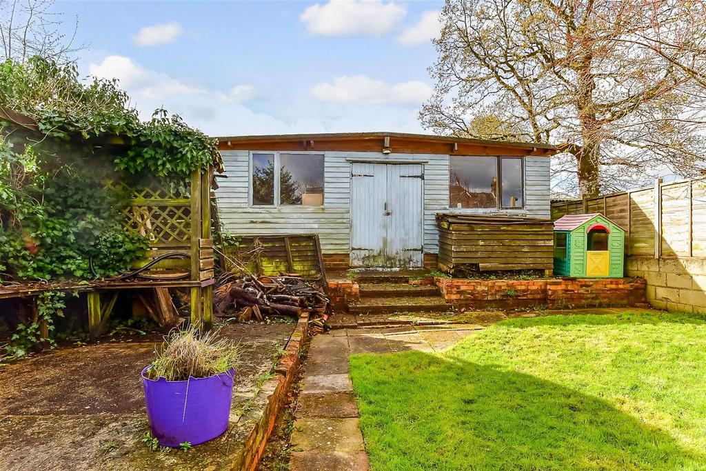 Workshop/Outbuildings