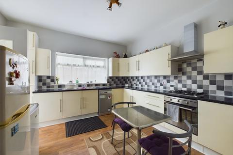 2 bedroom apartment for sale, 26 Kenilworth Gardens,  Blackpool, FY4