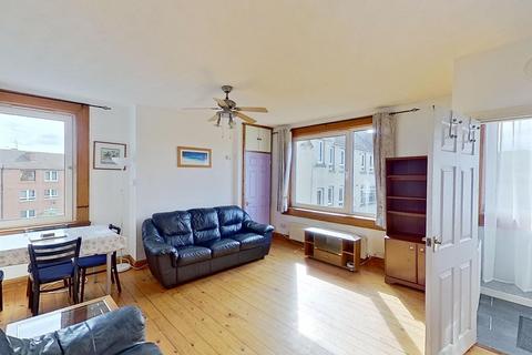 2 bedroom flat to rent, Lochend Square, Edinburgh, EH7