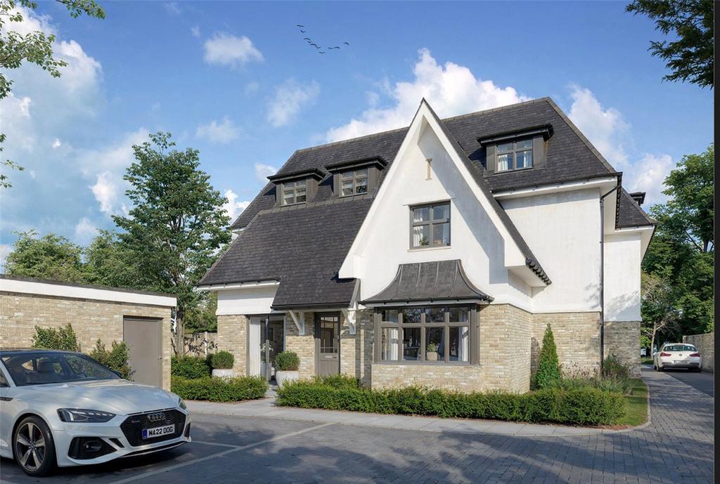 Rear/The Lodge
