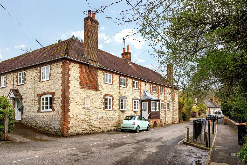 High Street, Buriton, Petersfield... 3 bed semidetached house for sale