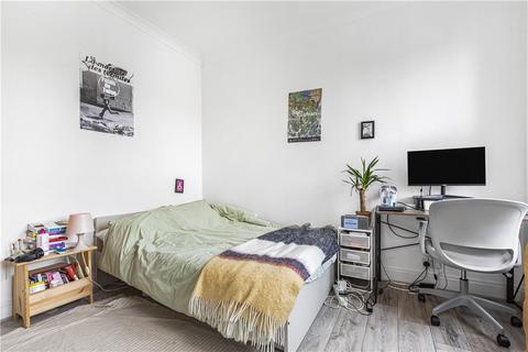 3 bedroom terraced house for sale, Ellesmere Road, London, E3
