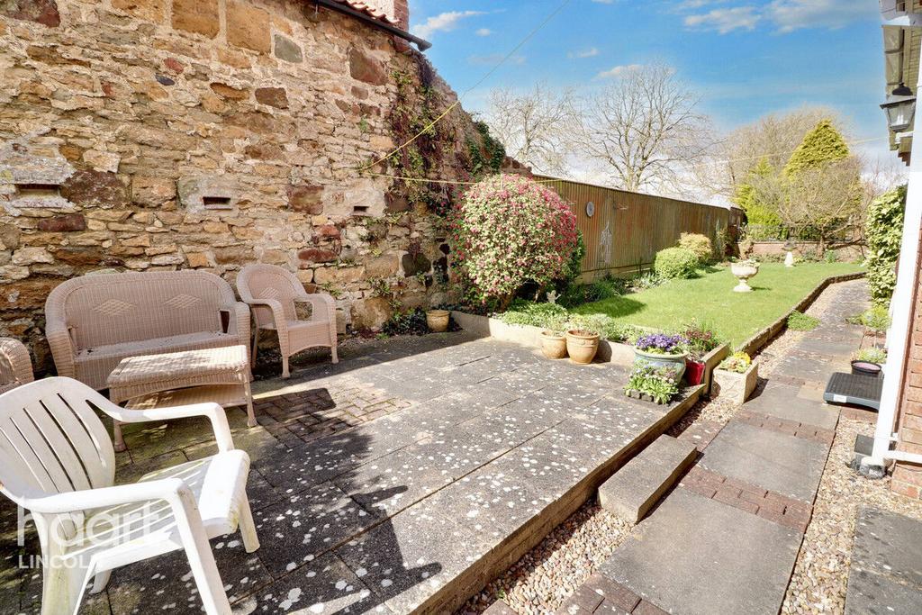 Magna Mile, Ludford 4 bed detached house for sale £350,000