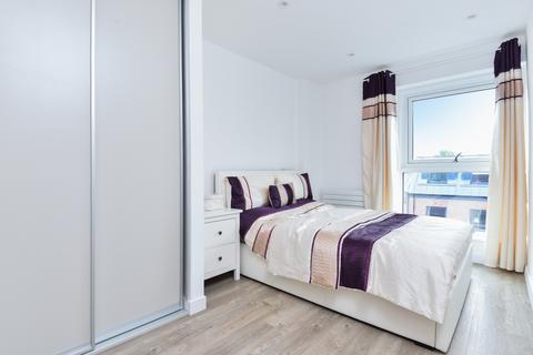 2 bedroom flat to rent, Tooting High Street Tooting SW17