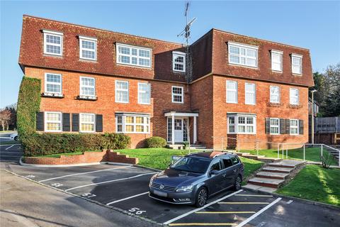 2 bedroom apartment to rent, Milton Gardens, Berkshire RG40