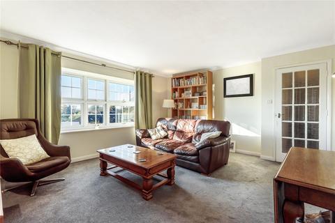 2 bedroom apartment to rent, Milton Gardens, Berkshire RG40