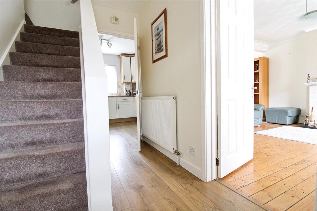 Calder Close, Swindon SN25 4 bed semidetached house for sale £345,000