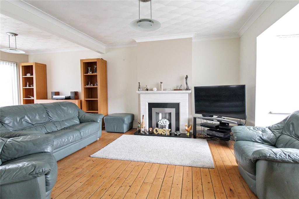 Calder Close, Swindon SN25 4 bed semidetached house for sale £345,000