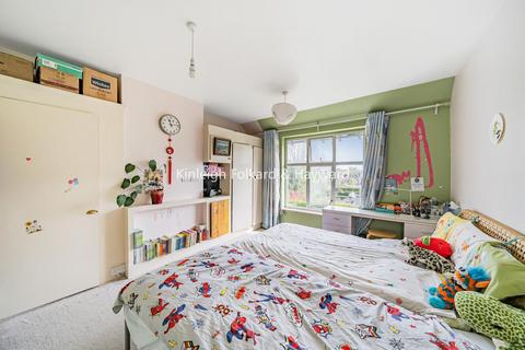 3 bedroom semi-detached house for sale, Friern Barnet Lane, Friern Barnet