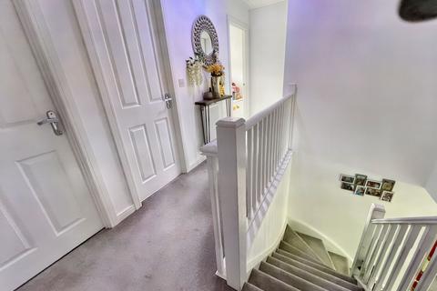 4 bedroom detached house for sale, Moorfield Drive, Killingworth , Newcastle upon Tyne, Tyne and Wear, NE12 6BA