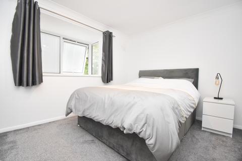 1 bedroom flat to rent, Heathdene Drive Belvedere DA17