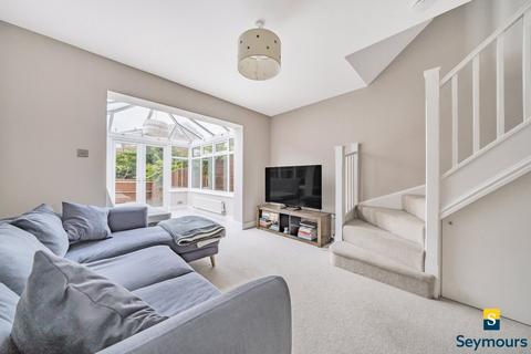4 Fairborne Way, Guildford, GU2 9GB