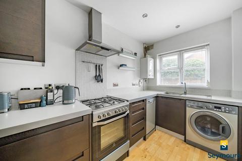 4 Fairborne Way, Guildford, GU2 9GB