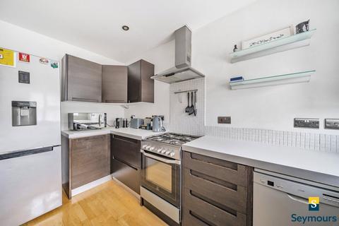 4 Fairborne Way, Guildford, GU2 9GB