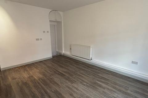 1 bedroom ground floor flat to rent, Northumberland Place, Teignmouth