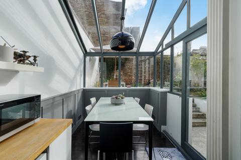 3 bedroom terraced house to rent, Cornwallis Road, Holloway, London