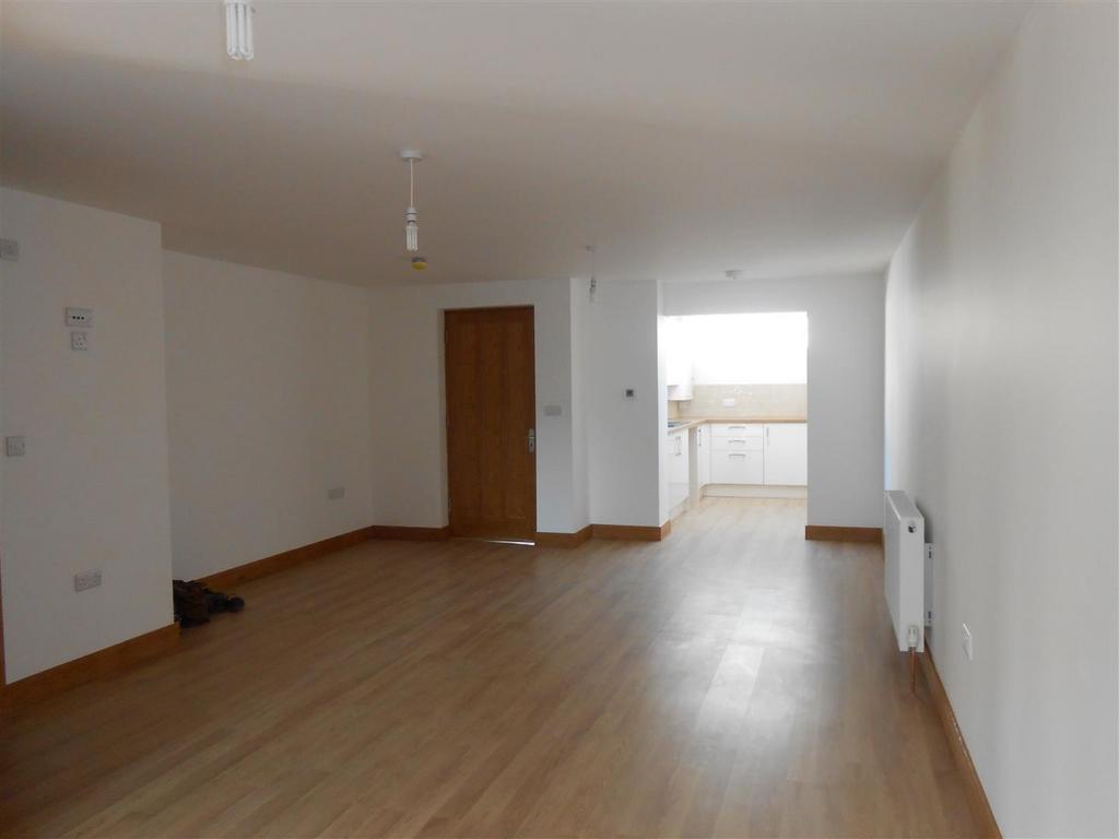 Sitting /Dining Room