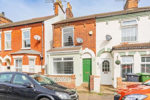 2 bedroom end of terrace house for sale, Upper Cliff Road, Gorleston