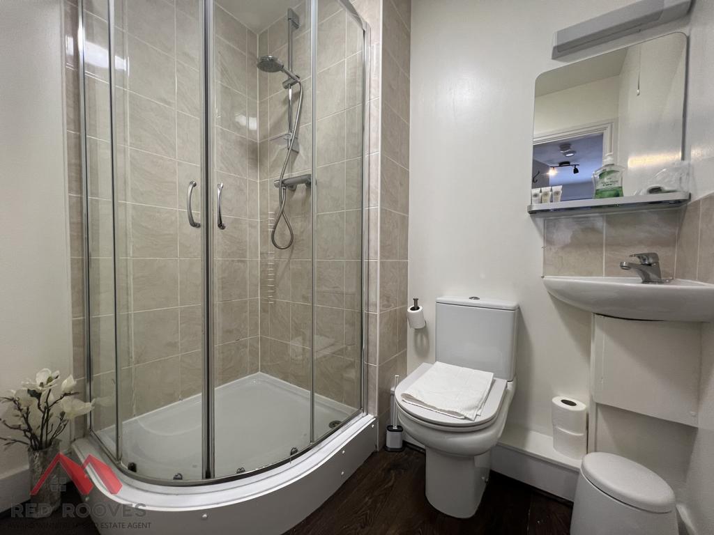 Shower Ensuite