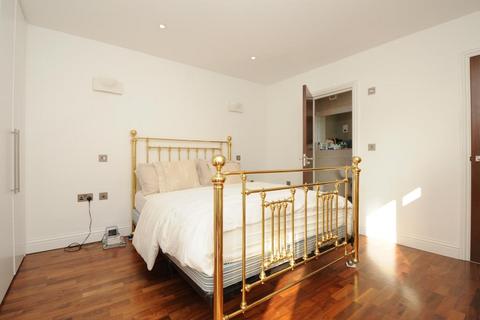 3 bedroom detached house to rent, Charlton Kings Road,  London,  NW5