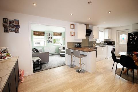 17 Fenton Croft, Rotherham, S61 3ST