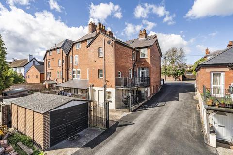 17a Barton Road, Hereford, HR4 0AY