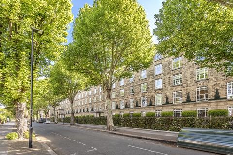 3 bedroom apartment to rent, Bromyard Avenue London W3
