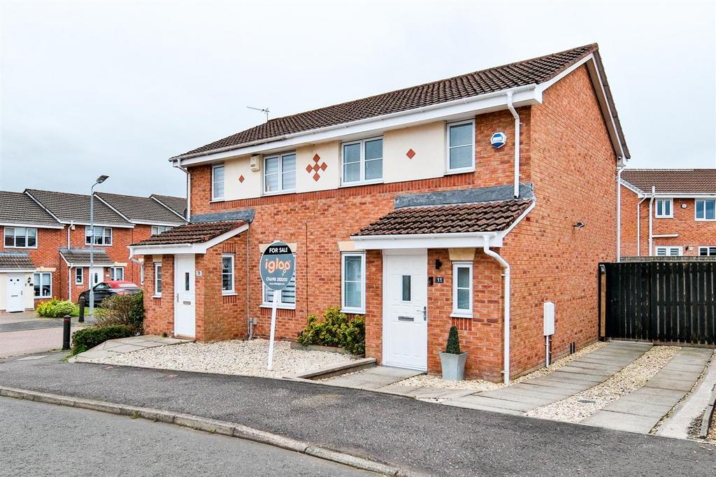 Blair Atholl Gardens, Hamilton 2 bed semidetached house £150,000