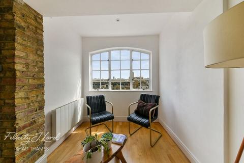 2 bedroom penthouse for sale, The Penthouse, St Saviours Wharf, Shad Thames, SE1
