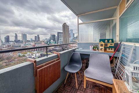 1 bedroom flat for sale, Golden Lane, Barbican, EC1Y London