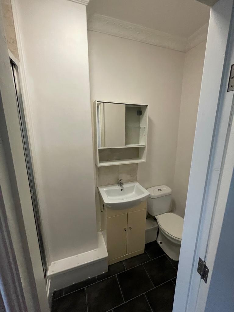 Ensuite In Bedroom 3