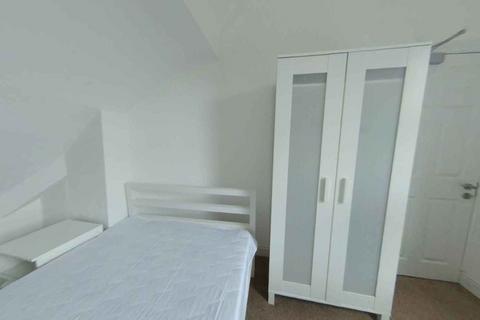 1 bedroom in a house share to rent, Carter Knowle Road, Sheffield S7
