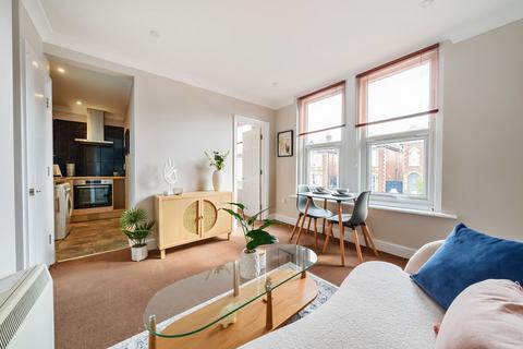 1 bedroom apartment for sale, St. Catherines Road, Bitterne Park, Southampton, Hampshire, SO18