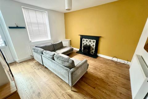2 bedroom semi-detached house for sale, Green Road, Penistone, Sheffield, S36 6BE