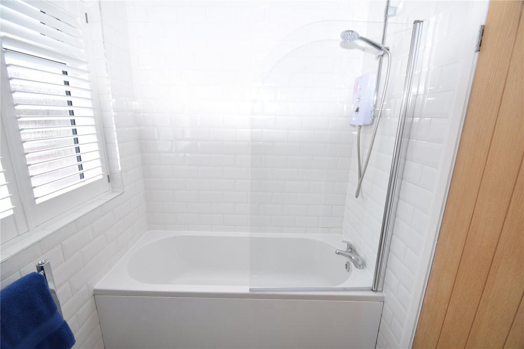 Bathroom / Shower
