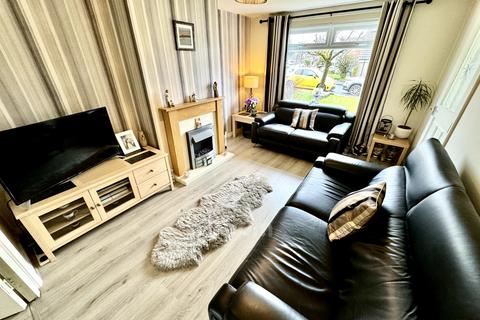 3 bedroom semi-detached house for sale, 43 Crummock Gardens, Beith
