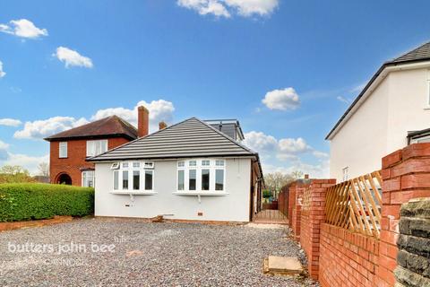 3 bedroom bungalow for sale, Foster Avenue, Cannock