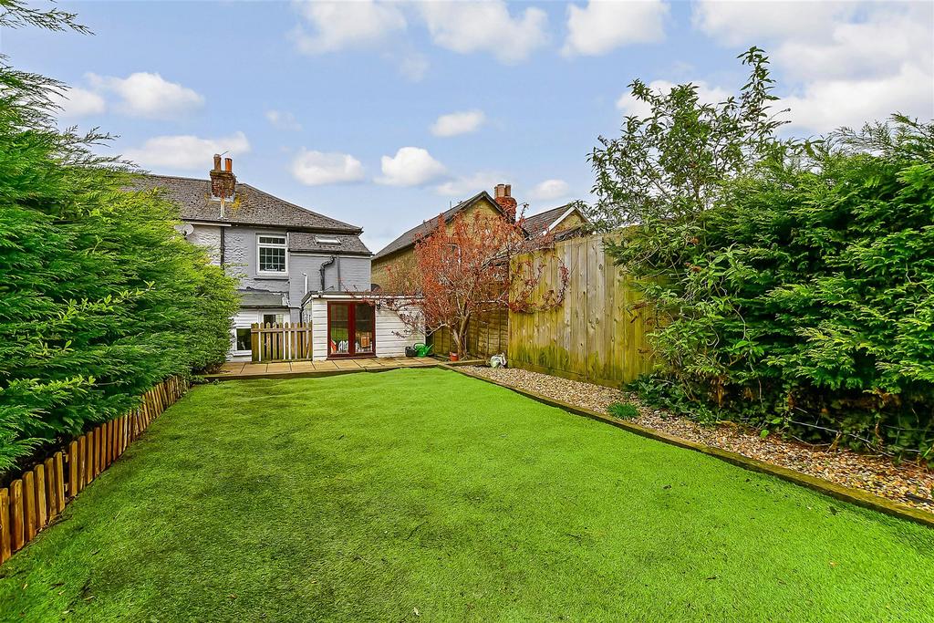 West Street, Ventnor, Isle of Wight 2 bed end of terrace house for sale £225,000
