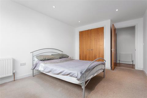 14/2, 1 Meadowside Quay Square, Glasgow, G11 6BS